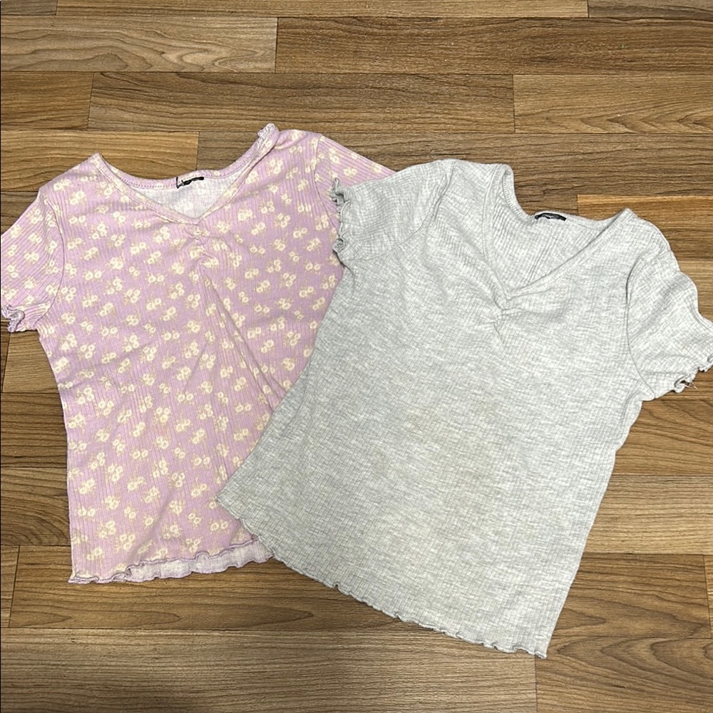 art class Pink and Gray Blouses with Short Sleeves